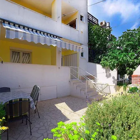 Pula 15 Apartment Veruda
