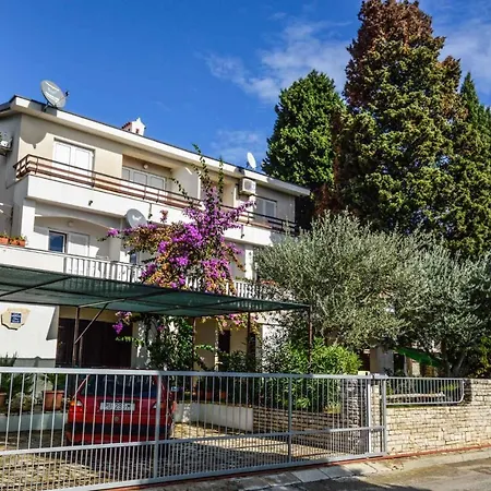 Pula 15 Apartment Veruda