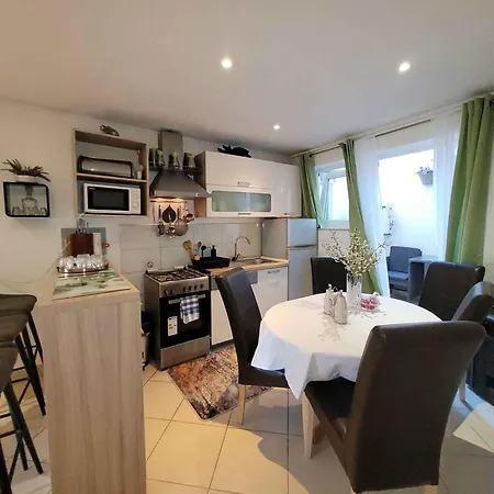 Apartment in Pula/Istrien 11080