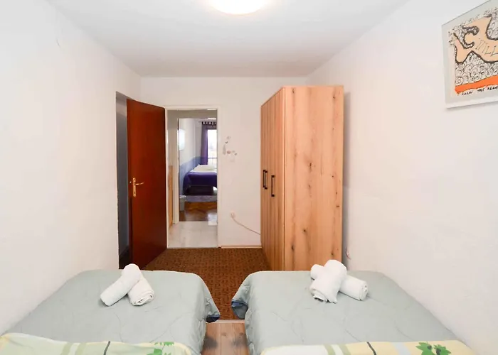 Apartment in Pula/Istrien 11080 Appartement Pula