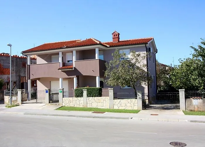 Apartment in Pula/Istrien 11080 Appartement