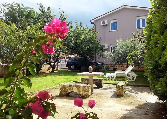 Appartement Apartment in Pula/Istrien 11080