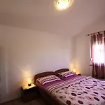 Apartment In - Istrien 11080 *